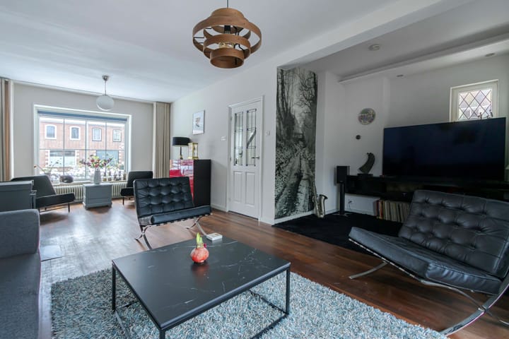 Foto 8 van Van Alphenstraat 10