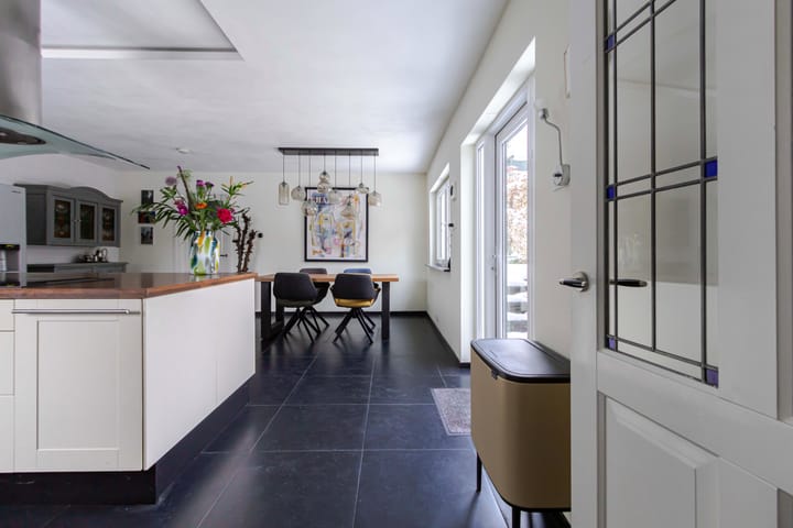 Foto 15 van Van Alphenstraat 10