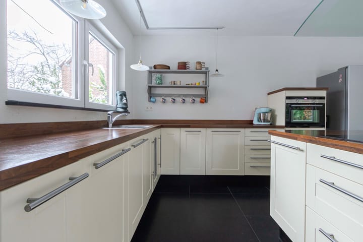 Foto 18 van Van Alphenstraat 10