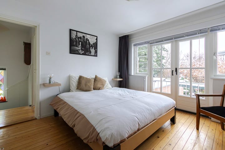 Foto 28 van Van Alphenstraat 10