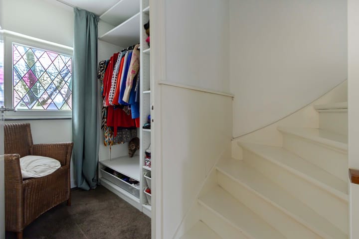 Foto 32 van Van Alphenstraat 10