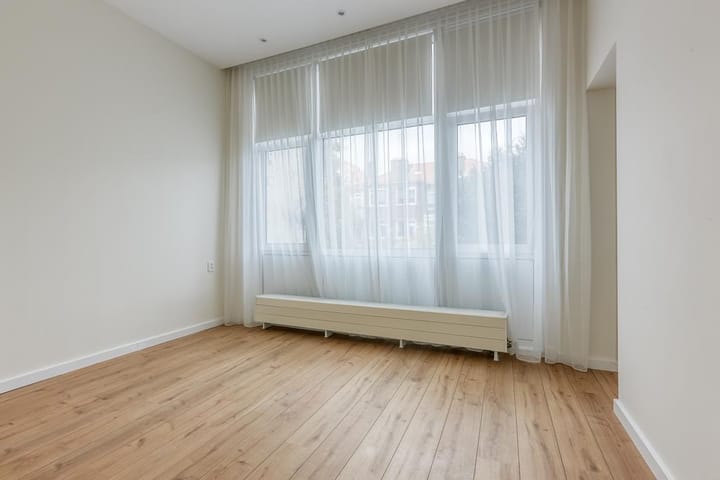 Foto 10 van Barentszstraat 21-A