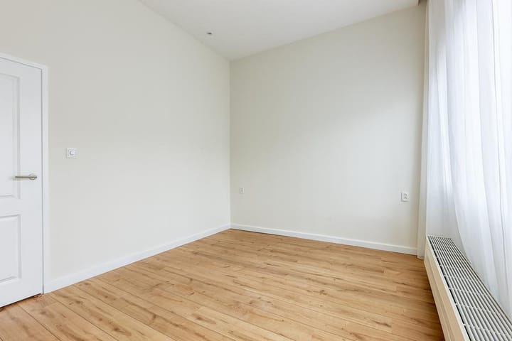 Foto 11 van Barentszstraat 21-A