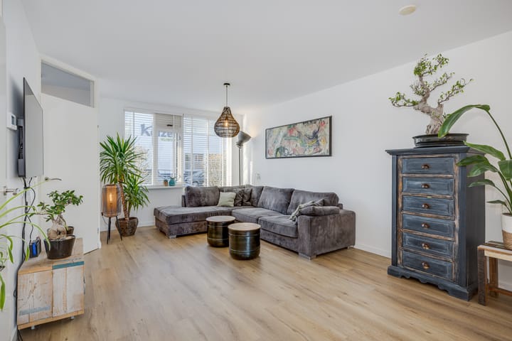 Foto 3 van Zwaluwweg 67