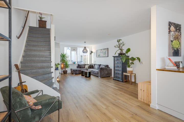 Foto 10 van Zwaluwweg 67