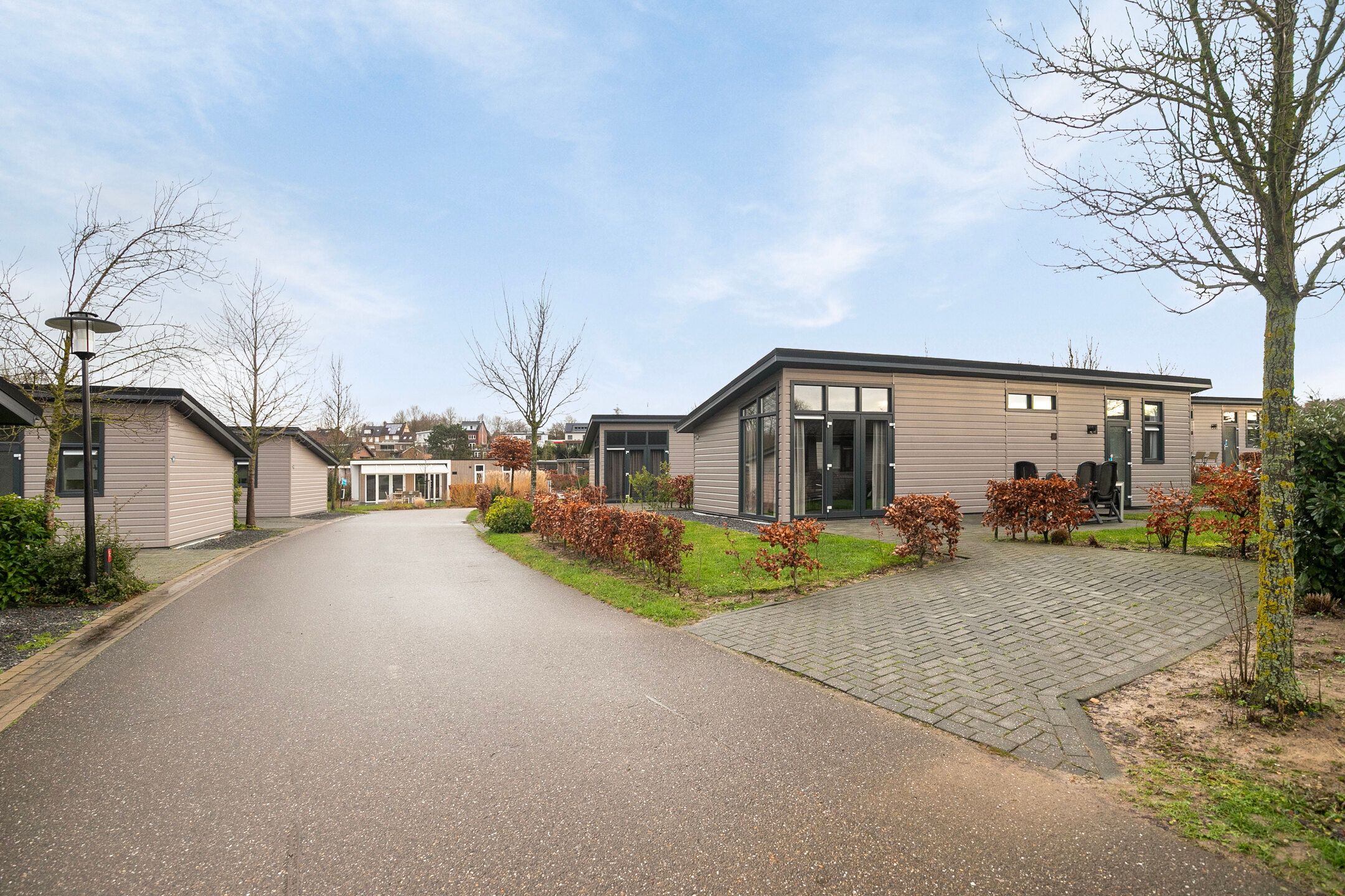 3-bedroom freehold villa in Schin op Geul — photo 3 of 5