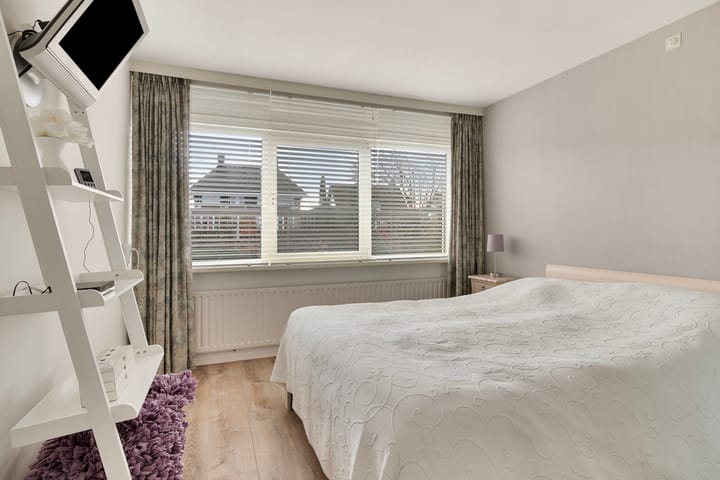 Photo 28 of Leidsemeerstraat 51