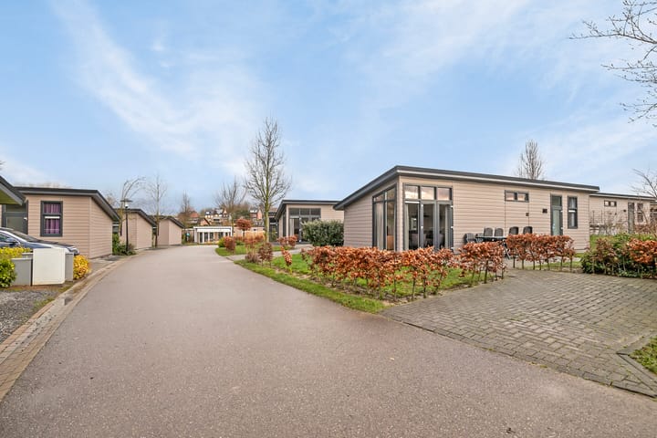 Photo 1 of Valkenburgerweg 128-522