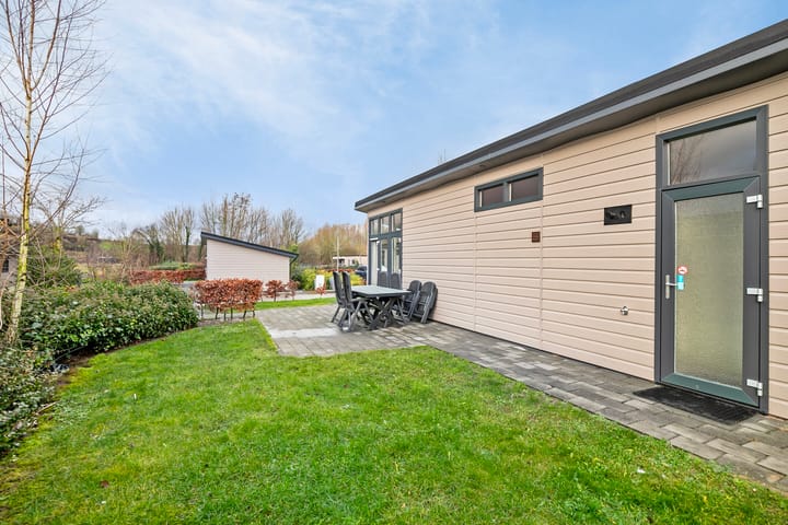 Photo 15 of Valkenburgerweg 128-522