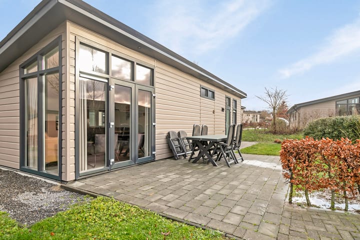 Photo 17 of Valkenburgerweg 128-522