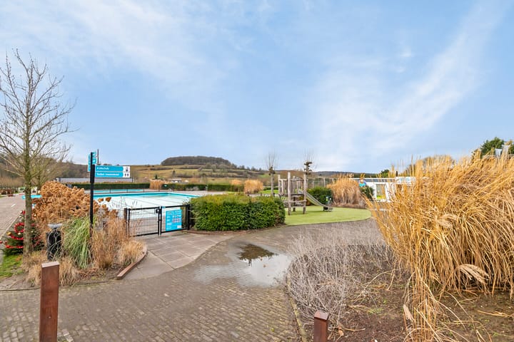 Photo 20 of Valkenburgerweg 128-522