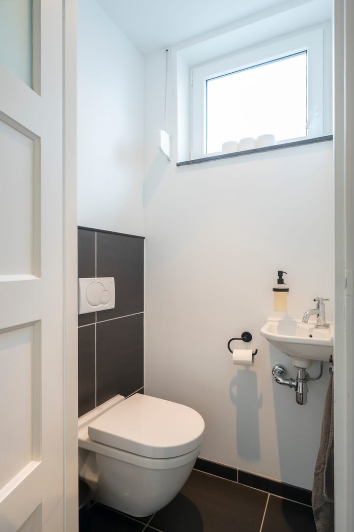 Foto 5 van Burg de Witstraat 17