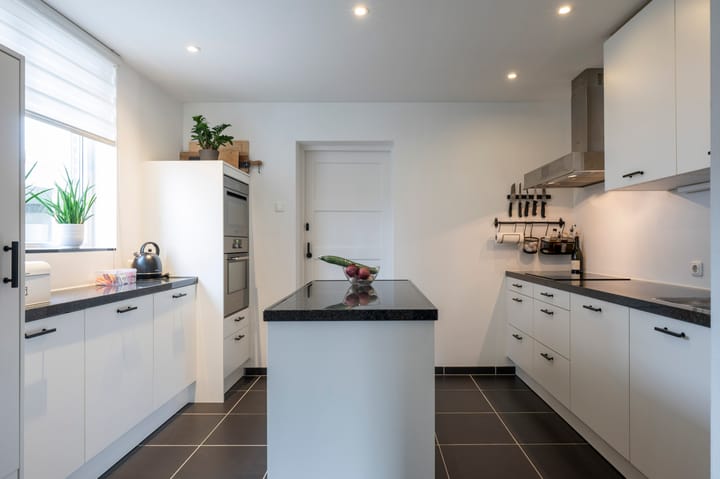 Foto 7 van Burg de Witstraat 17