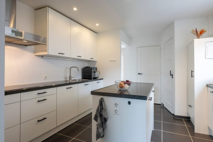 Foto 10 van Burg de Witstraat 17