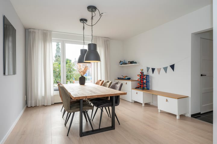 Foto 15 van Burg de Witstraat 17