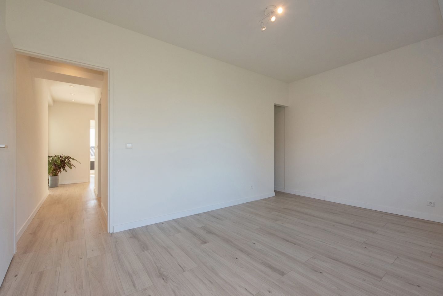 Foto 19 van Generaal Spoorlaan 783