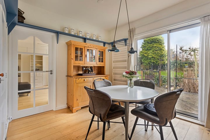 Foto 8 van Adelaar 4