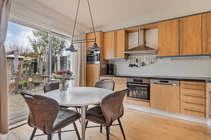 Foto 9 van Adelaar 4