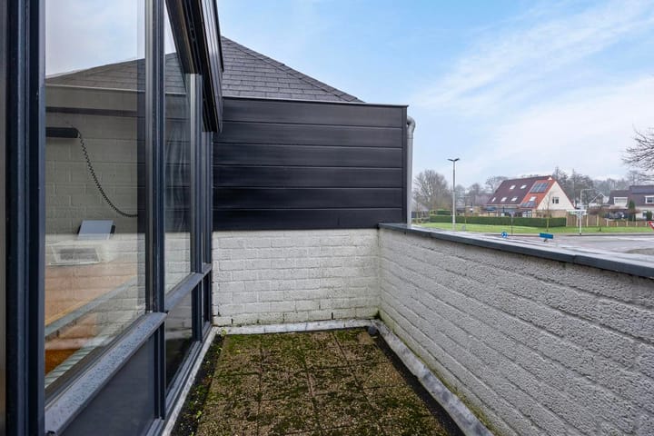 Photo 23 of Larenseweg 75