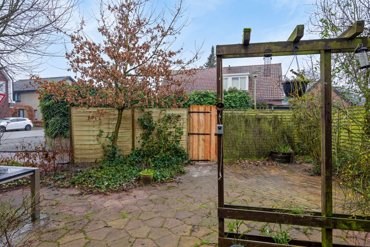 Foto 34 van Larenseweg 75