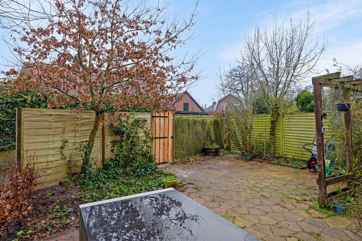 Foto 35 van Larenseweg 75