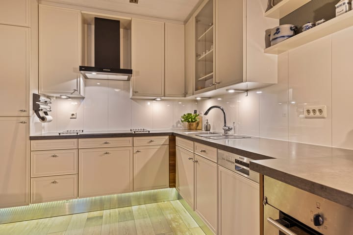 Foto 16 van Schuttevaerstraat 23