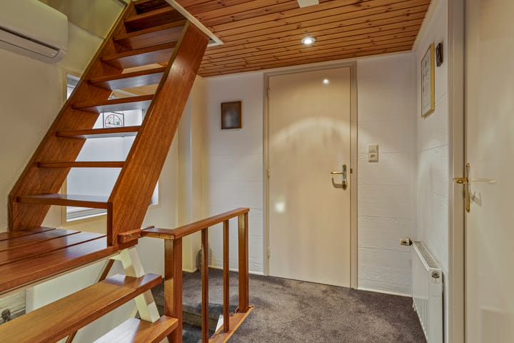 Foto 19 van Schuttevaerstraat 23