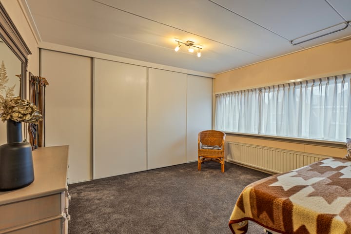 Foto 26 van Schuttevaerstraat 23