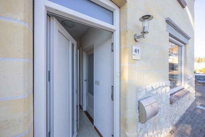 Foto 2 van Dr Ariënsstraat 41