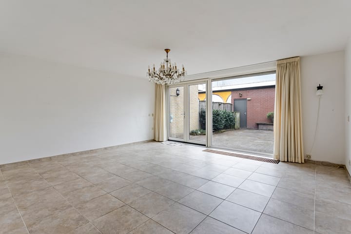 Foto 2 van Oegstgeeststraat 5