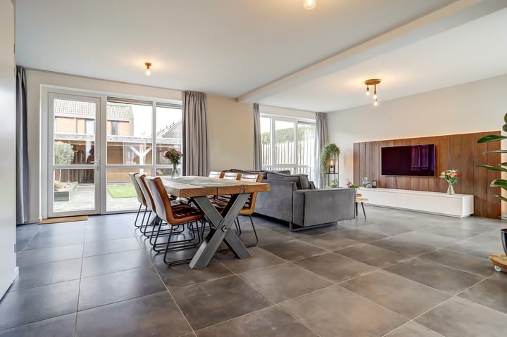 Foto 6 van Helleneind 52