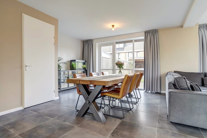 Foto 7 van Helleneind 52