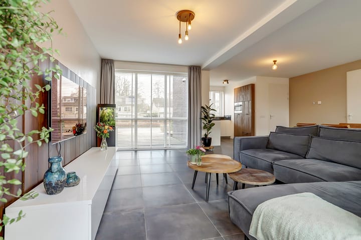 Foto 12 van Helleneind 52