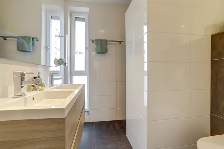 Foto 24 van Helleneind 52