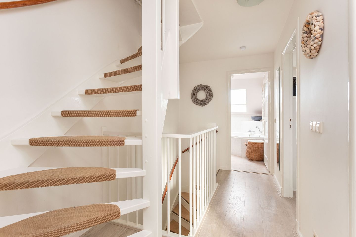 Foto 29 van Van Nijenrodelaan 5