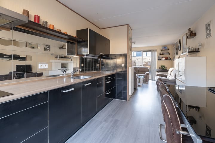 Foto 8 van Januaristraat 93