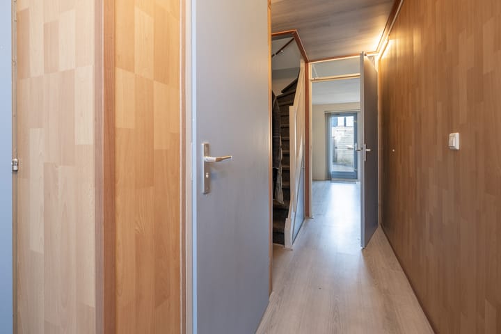 Foto 10 van Januaristraat 93