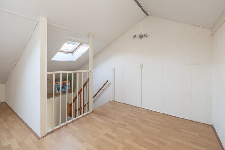 Foto 23 van Januaristraat 93