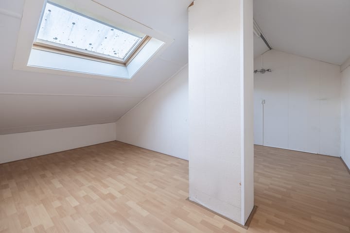 Foto 24 van Januaristraat 93