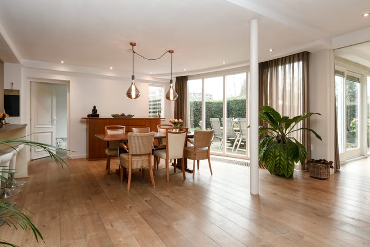 Photo 7 of Burgemeester Uijenstraat 27