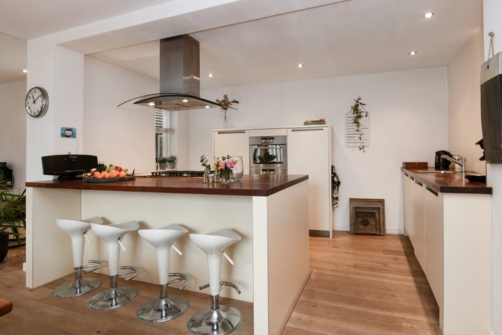 Photo 9 of Burgemeester Uijenstraat 27