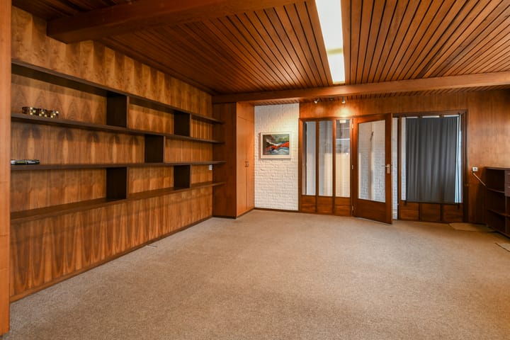 Photo 25 of Burgemeester Uijenstraat 27