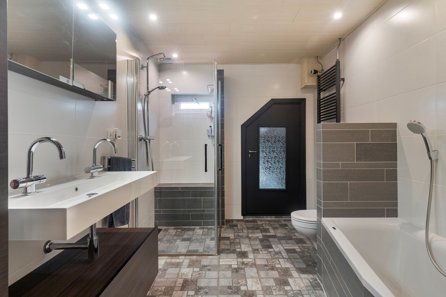 Foto 19 van Provincialeweg 114