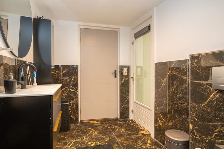 Foto 17 van Genèvestraat 62