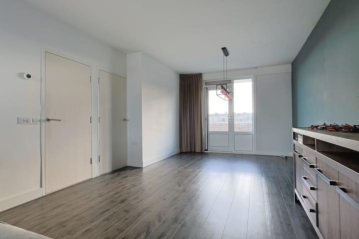 Foto 11 van Bachstraat 60