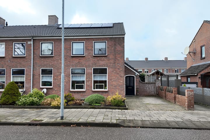 Foto 50 van Beatrijsweg 15