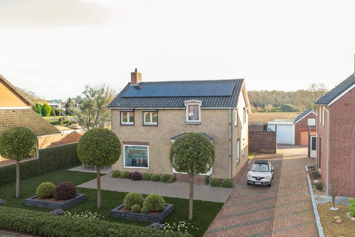 Photo 2 of Bosbergstraat 35