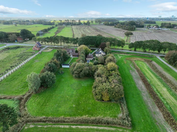 Foto 8 van Hoofdweg 185