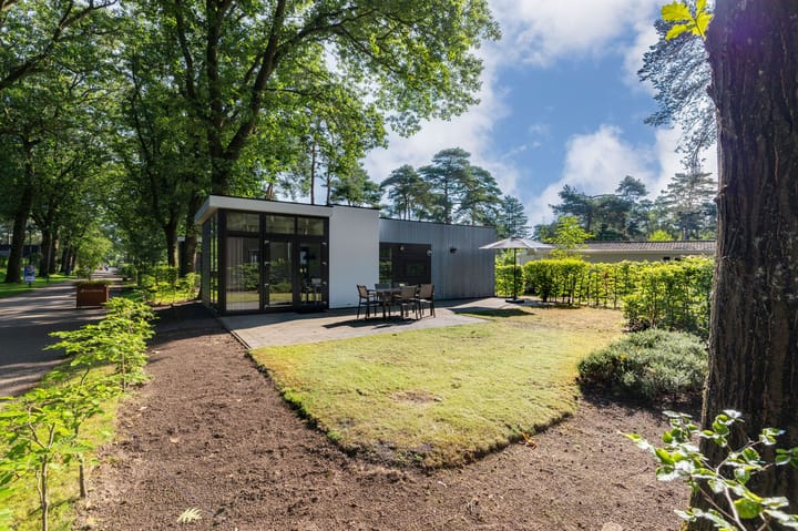 Photo 2 of Vijverlaan 1-J3