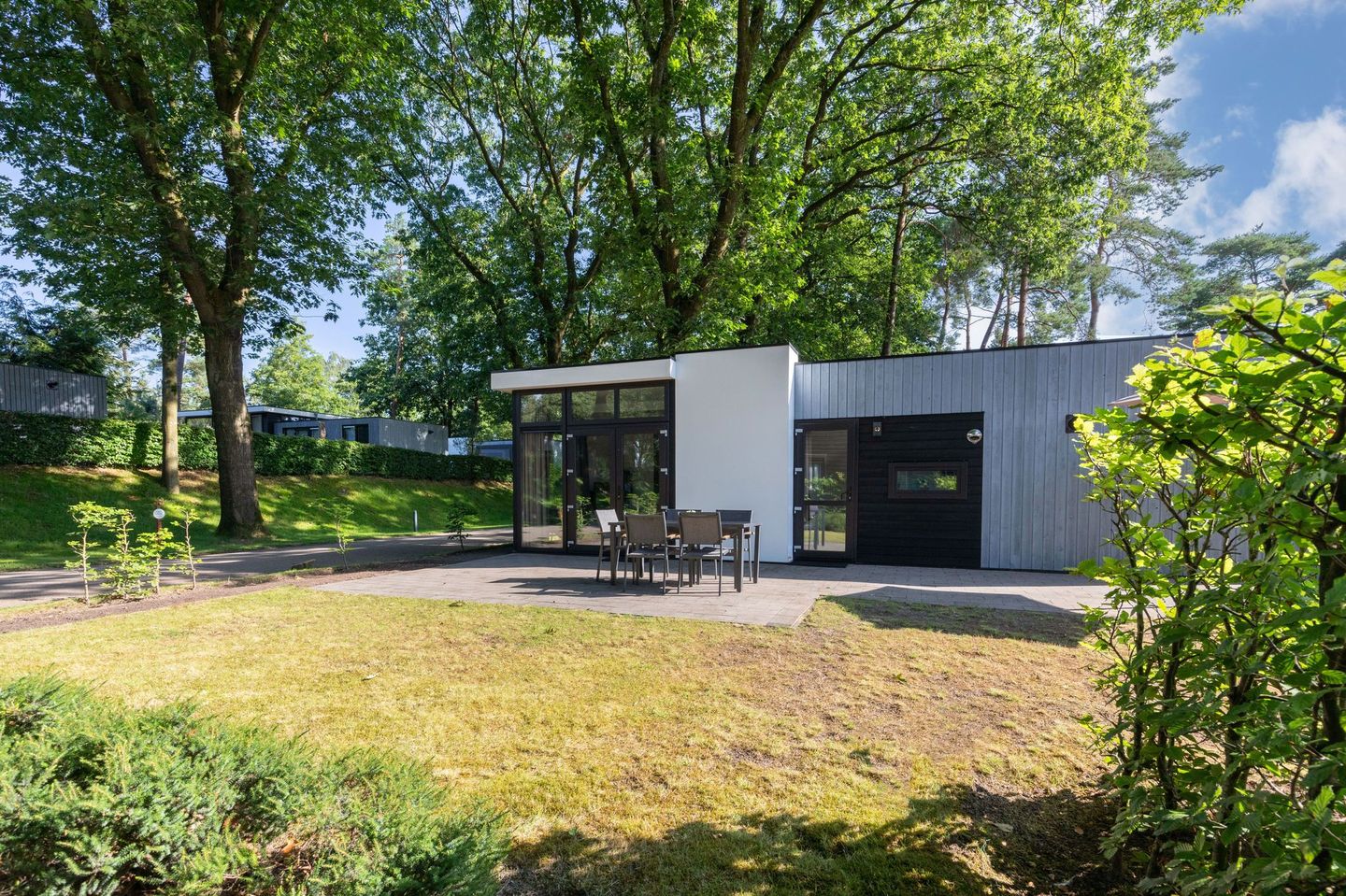 Foto 4 van Vijverlaan 1-J3